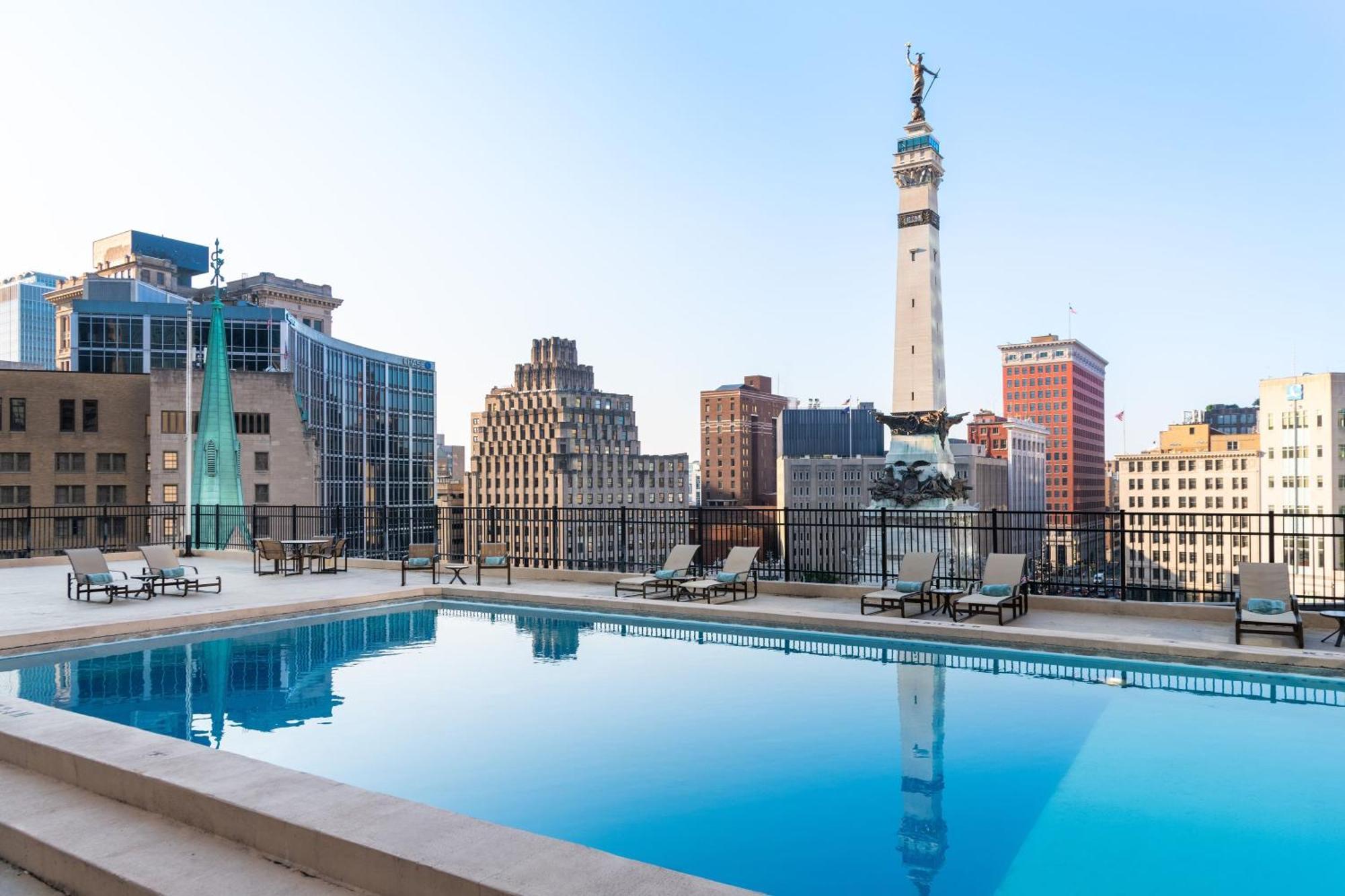Sheraton Indianapolis City Centre Hotel Exterior photo